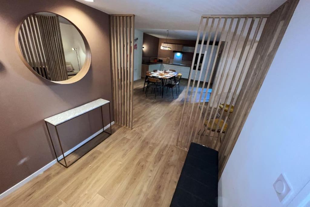 Aux Marches Du Palais - Ac Clim - Spacieux - Terrasse - Wifi 아비뇽 외부 사진