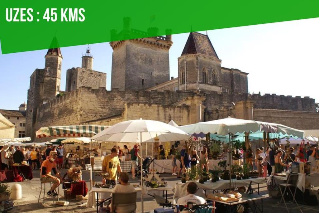 Aux Marches Du Palais - Ac Clim - Spacieux - Terrasse - Wifi 아비뇽 외부 사진