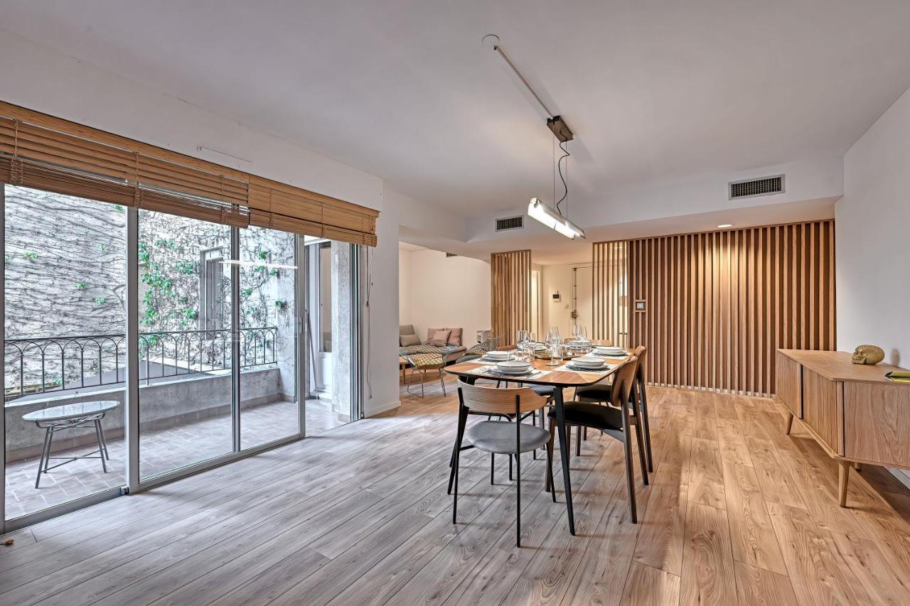Aux Marches Du Palais - Ac Clim - Spacieux - Terrasse - Wifi 아비뇽 외부 사진